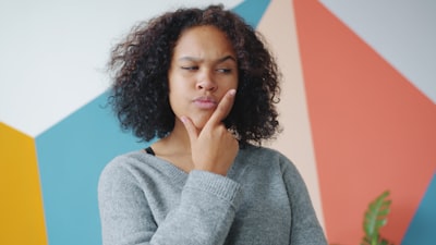 Comprendre avant de décider